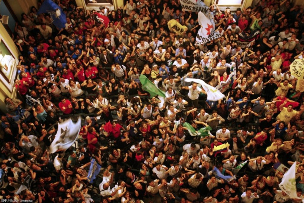 Crowds outside the presidential house. Argentina