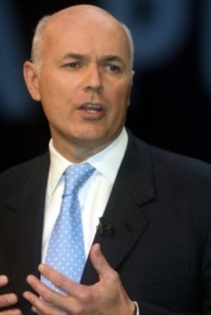 Plotters threaten to depose Duncan Smith