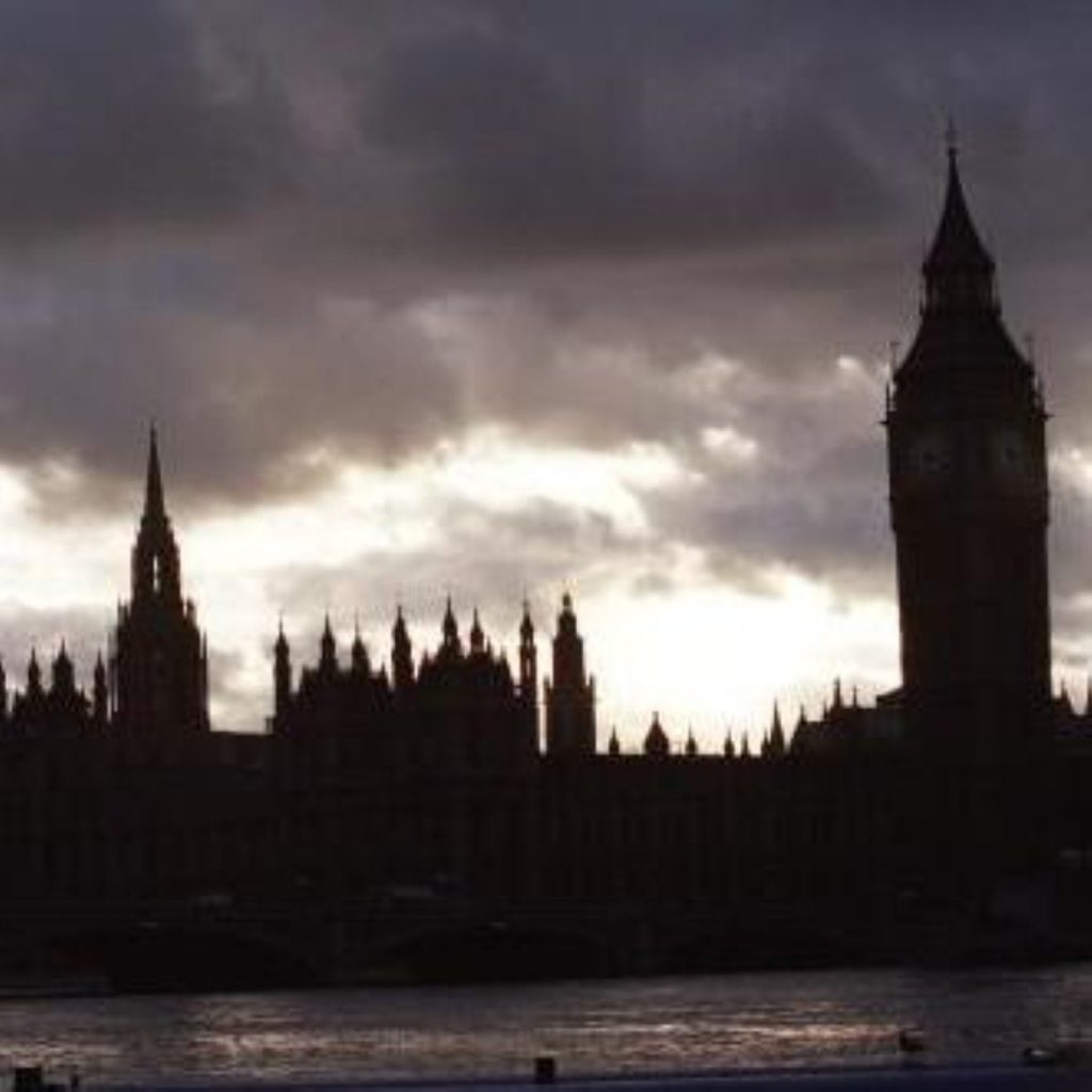 Lords vote to delay fraud bill