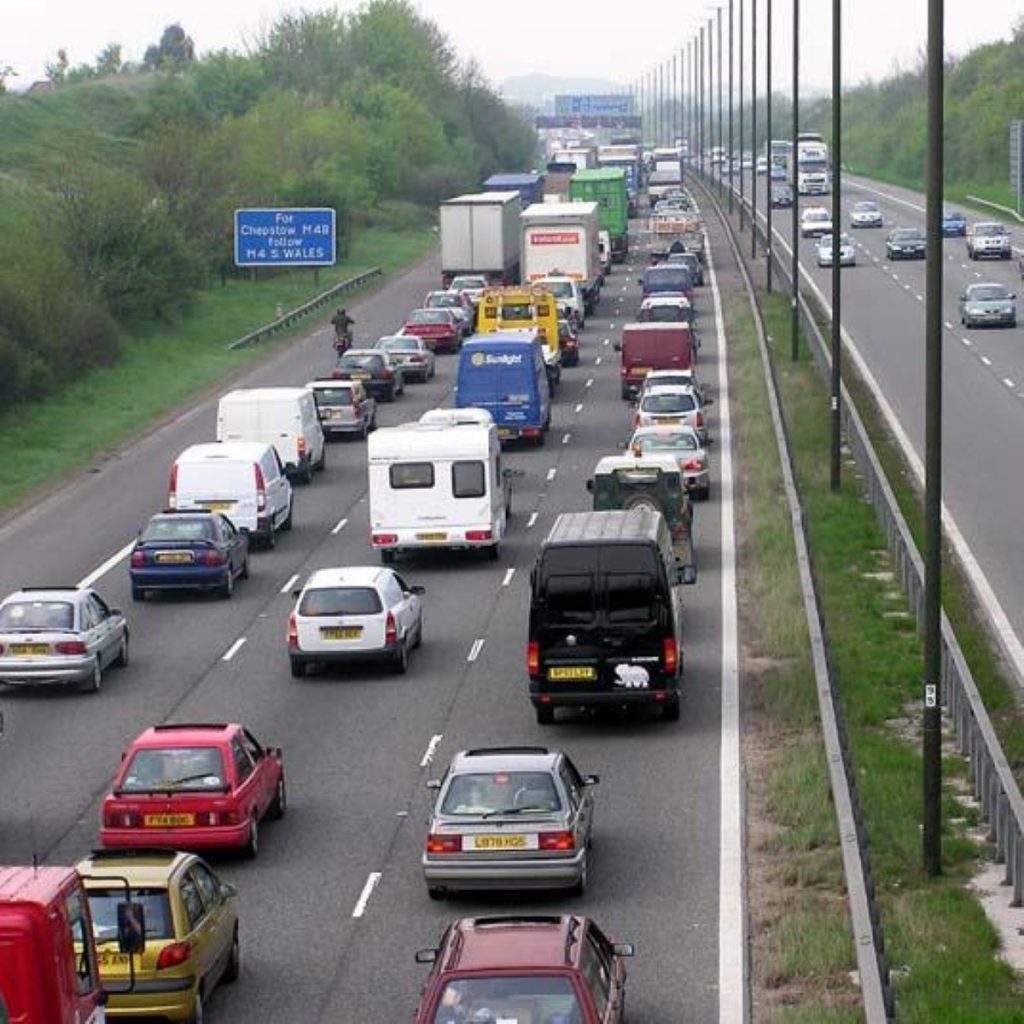 Govt considers extending hard shoulder scheme