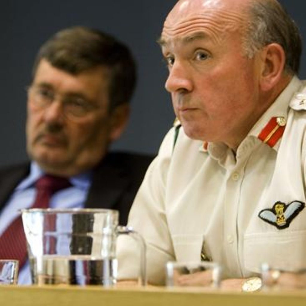 Richard Dannatt (r) may join a future Tory government