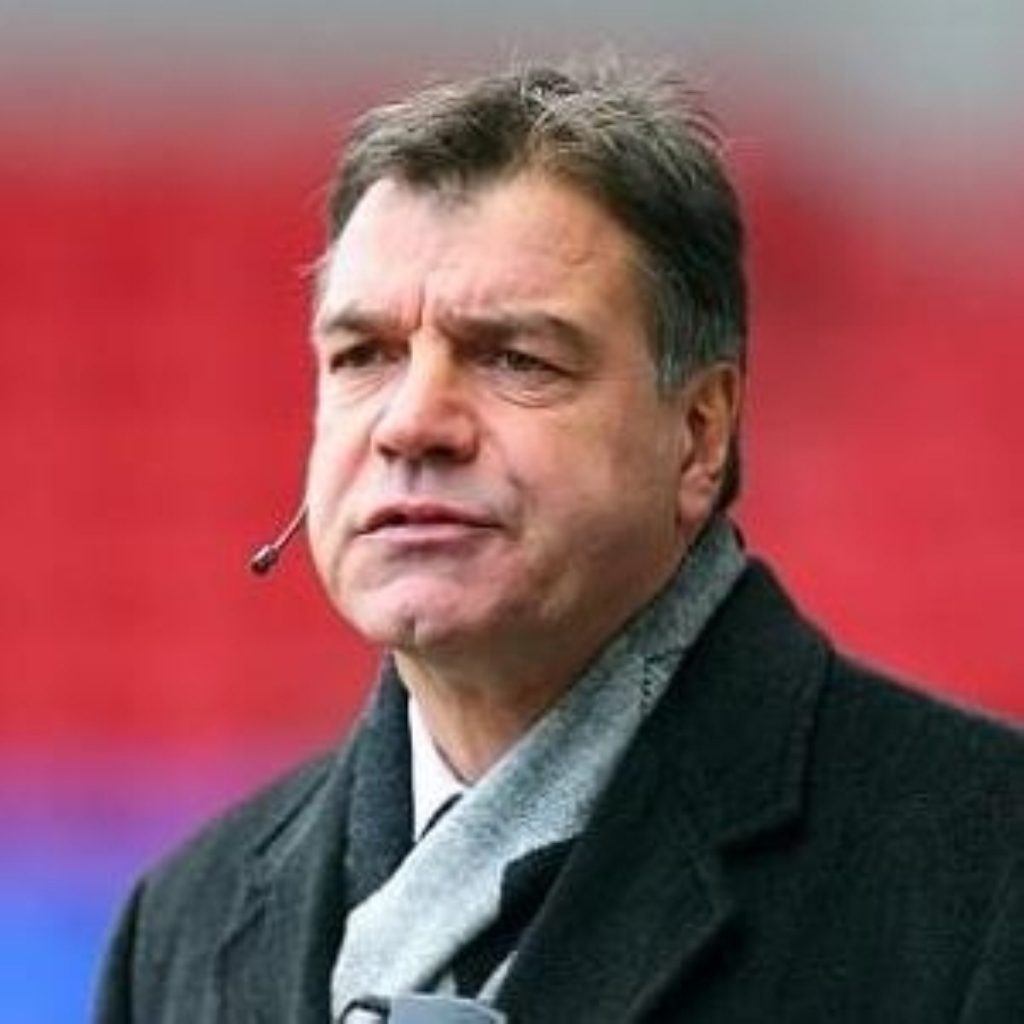 Botlton's wanderer Sam Allardyce denies allegations over 'bungs'